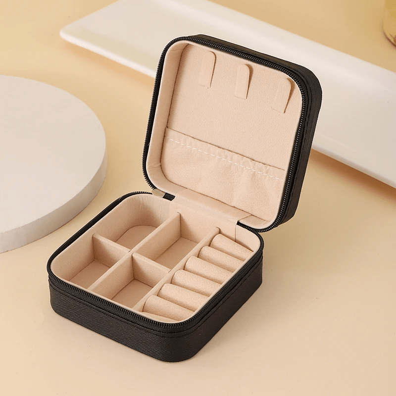 Kompakt smyckesbox i 4 färger – perfekt för resan | Diamanta Pocket Vault™