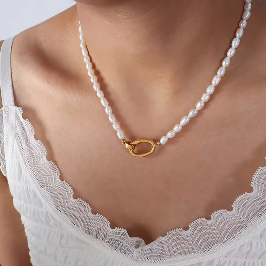 Pärlhalsband med O-formad Låsdetalj Diamanta Pearl Balance™ Halsband