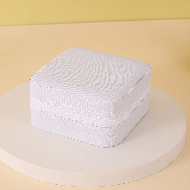 Kompakt smyckesbox i 4 färger – perfekt för resan | Diamanta Pocket Vault™